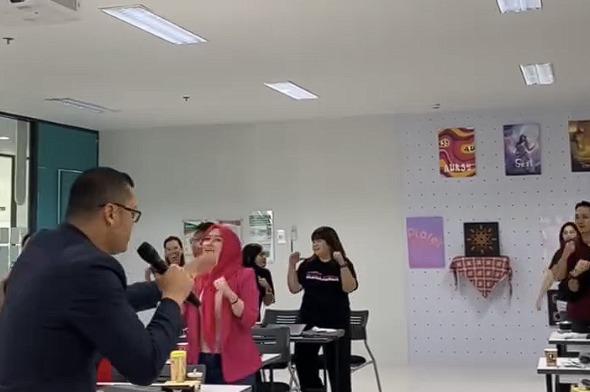 Teknik Mengajar Gen-Z dengan AI - Universitas Ciputra Makassar